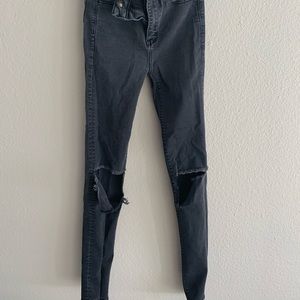 black skinny jeans